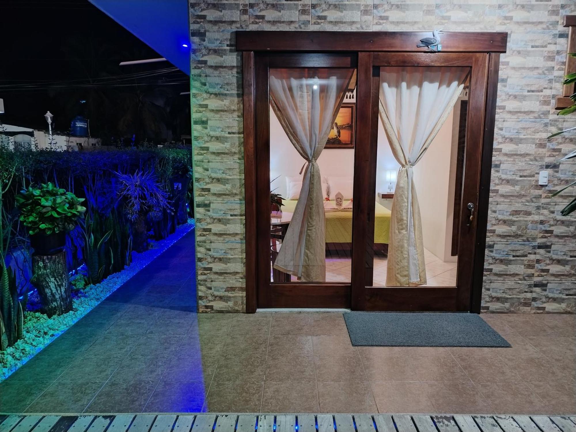 Hotel Starfish Puerto Villamil Exteriér fotografie